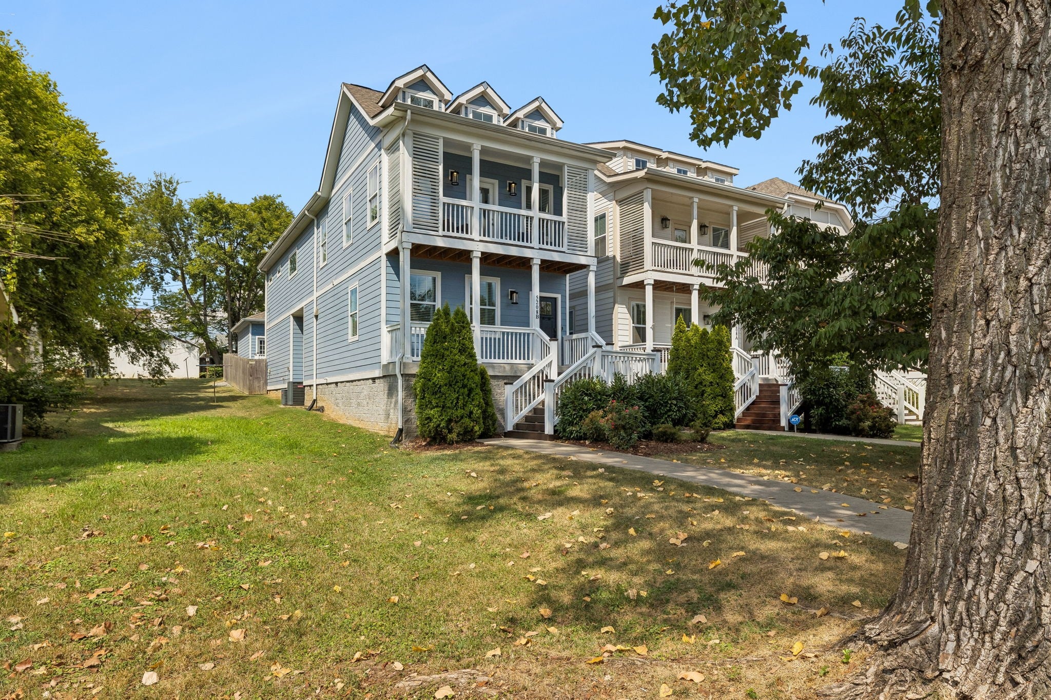 4-bed listing at 5208b Kentucky Ave, Nashville