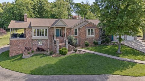 1035 Hillview Dr Hendersonville TN 37075