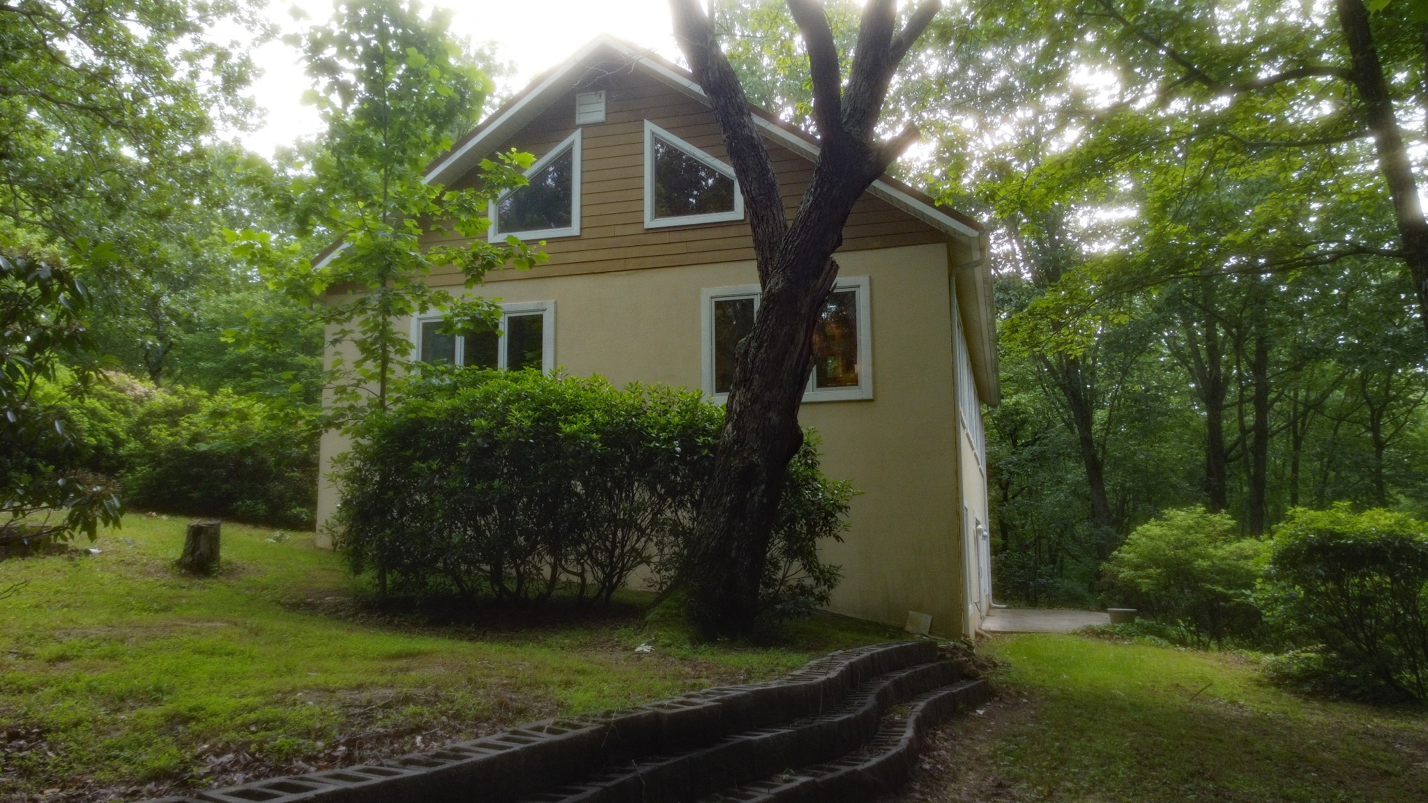 943 Old CCC Rd