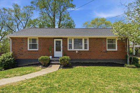 250 Bonnacroft Dr Hermitage TN 37076