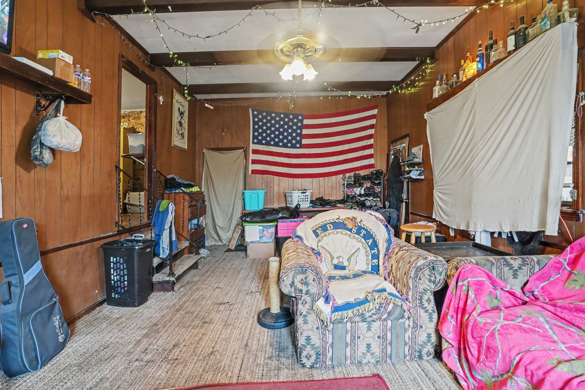9105 Old Highway 52