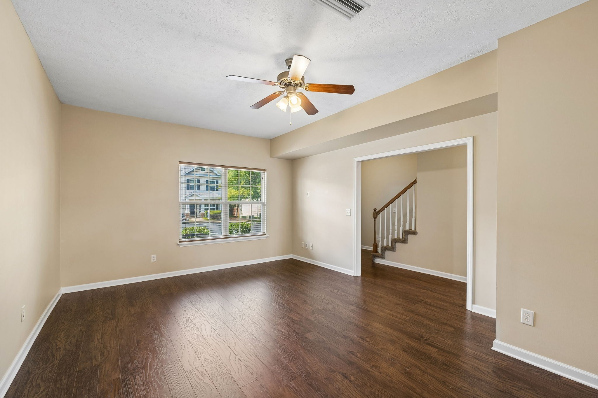 284 Meigs Dr N5