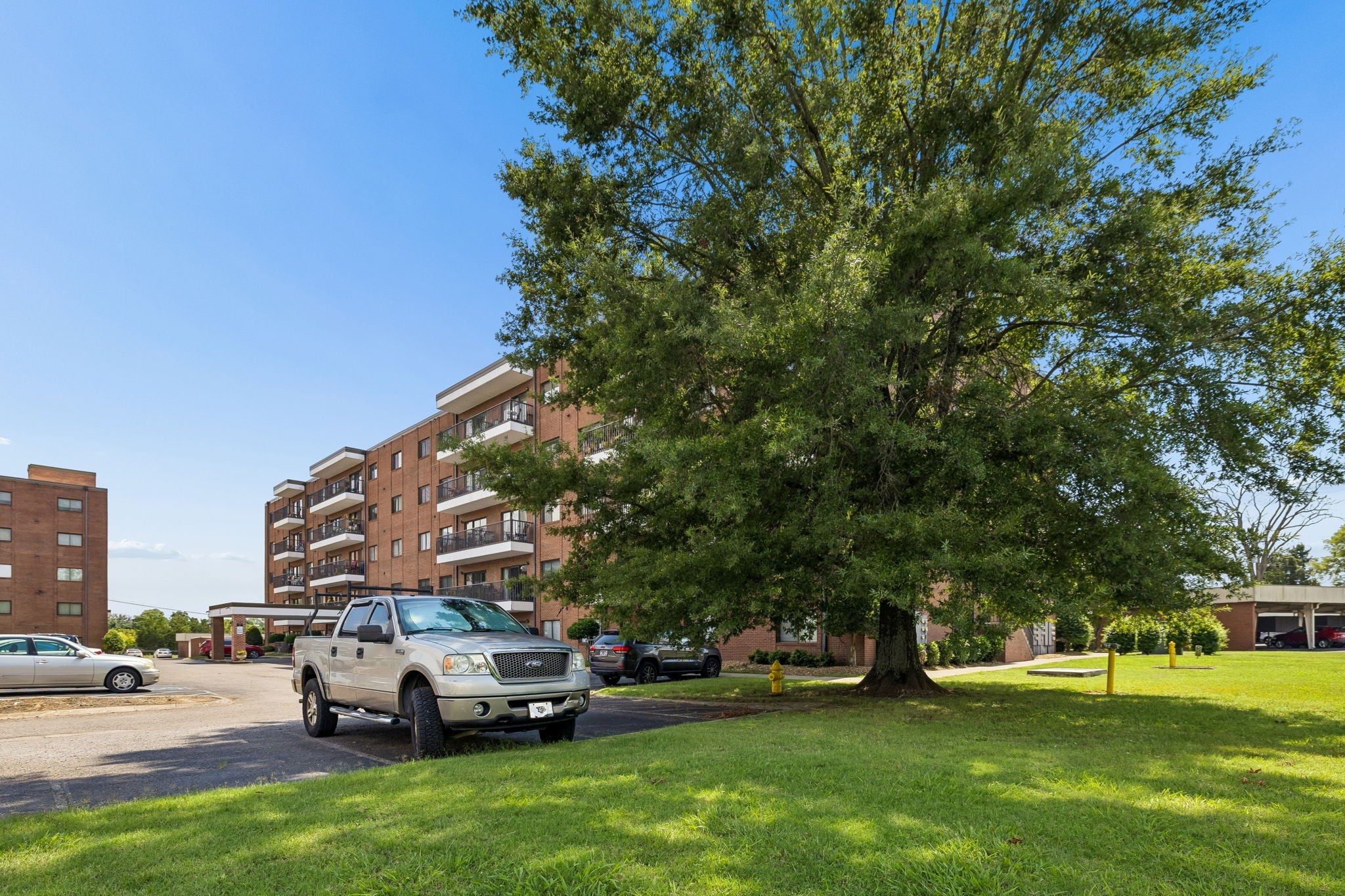200 Sanders Ferry Rd 2205