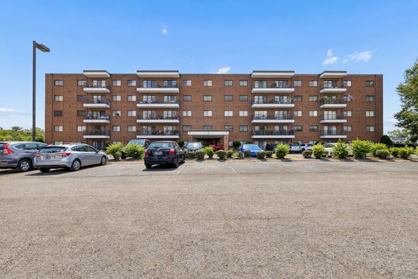 200 SANDERS FERRY RD APT 2205, HENDERSONVILLE, TN 37075 - Image bb21c4bc19f520b7ca52e57725151e0b/557680822
