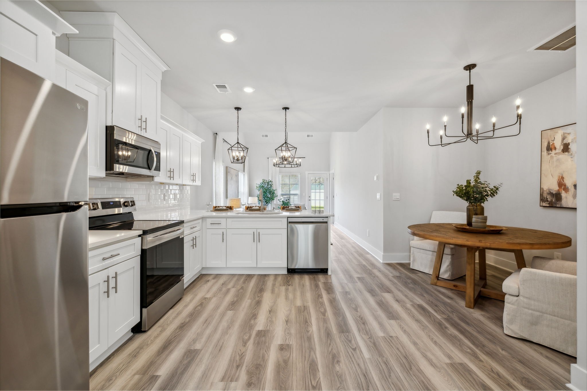 672 Tulip Springs Ct