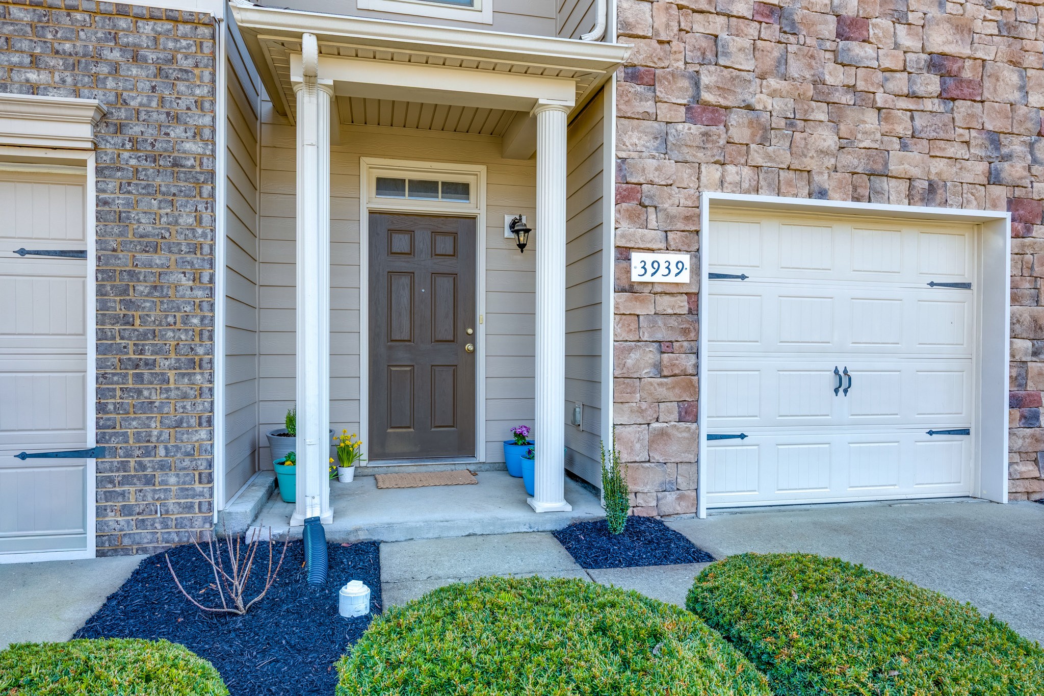 3939 Cannonsgate Ln