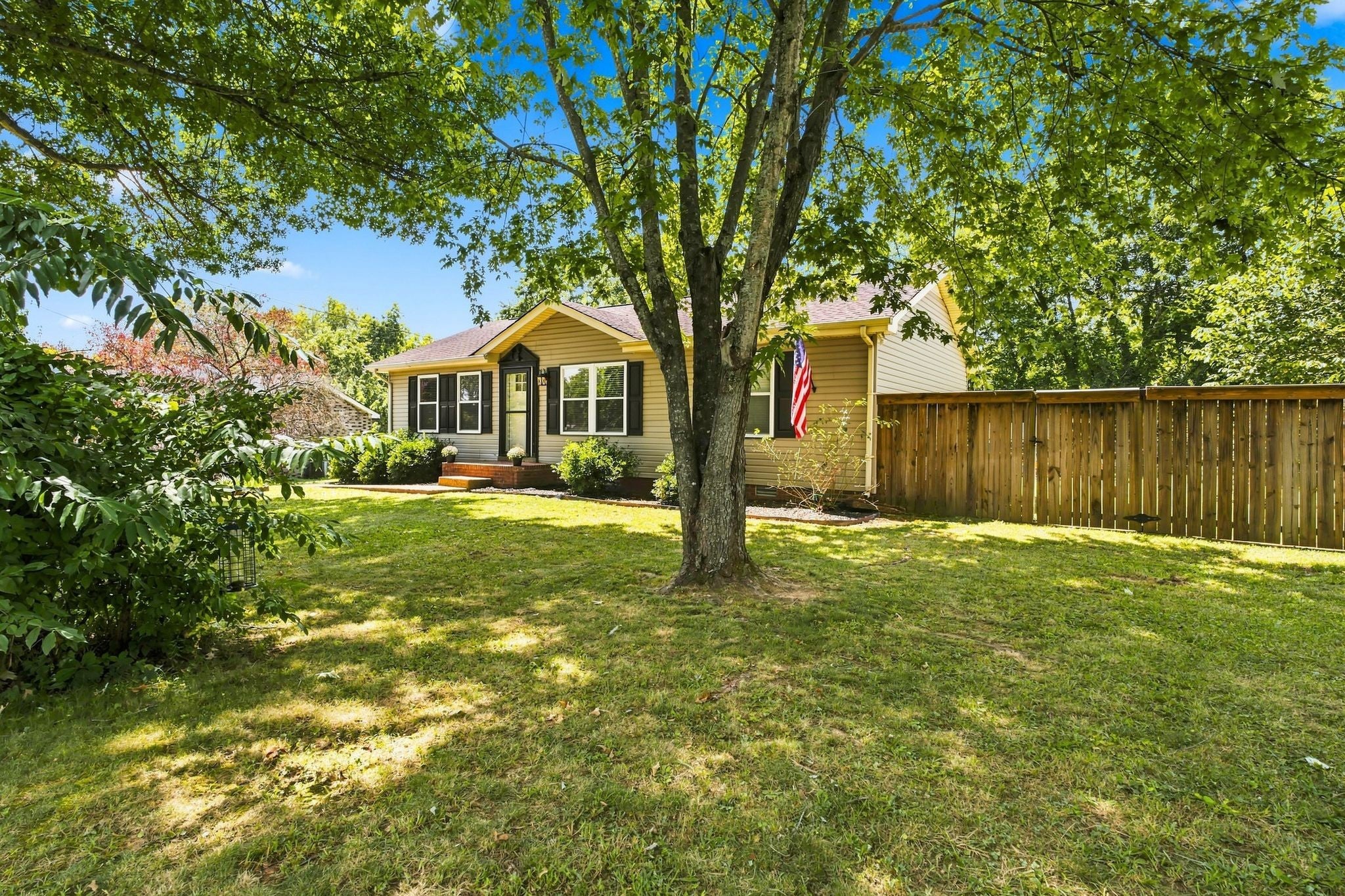 1529 Winding Way Cir