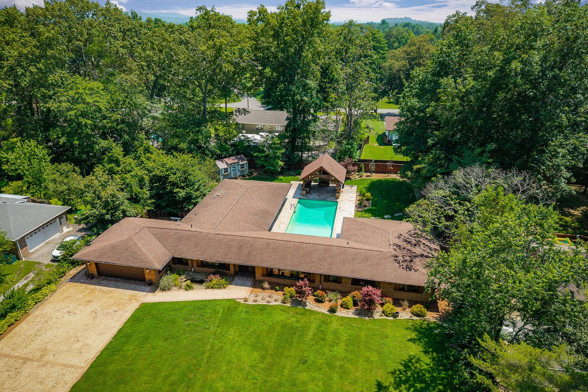 727 Timber Ln
