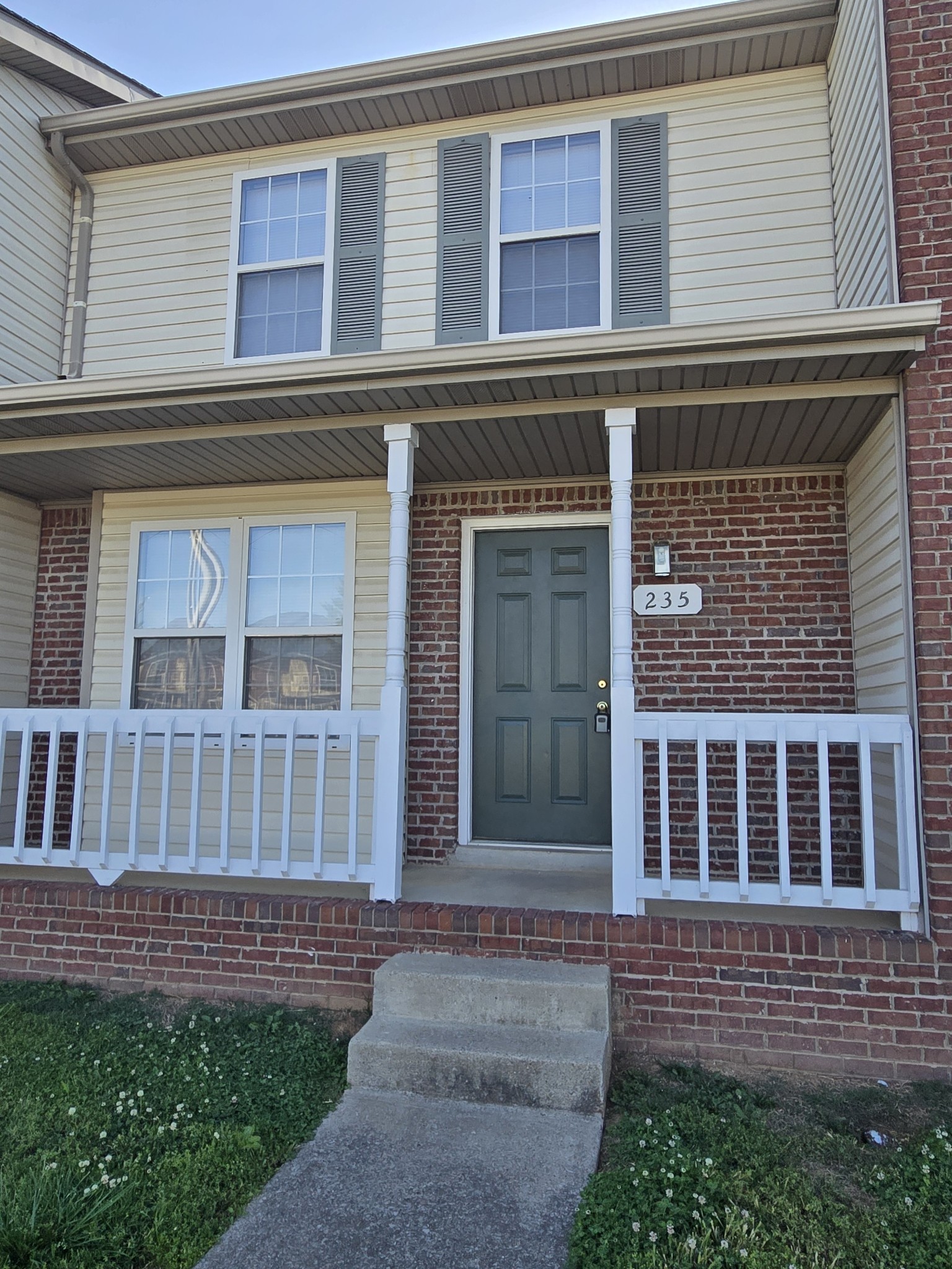 Photo 1 of 12 — 235 Tree Line Dr, Oak Grove, KY 42262