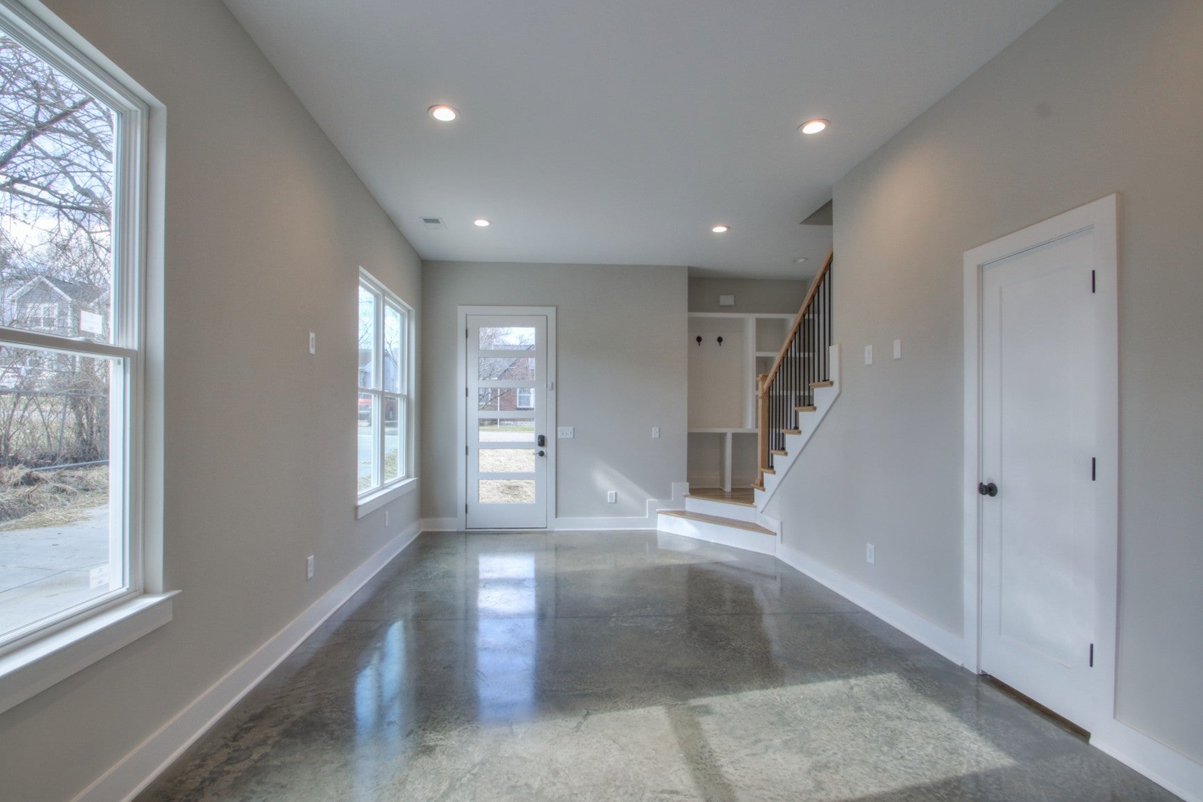 2810 Gear St
