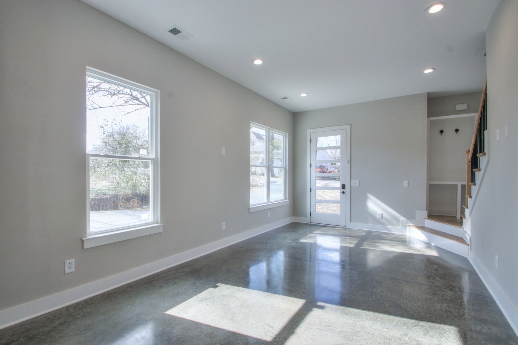 2810 Gear St