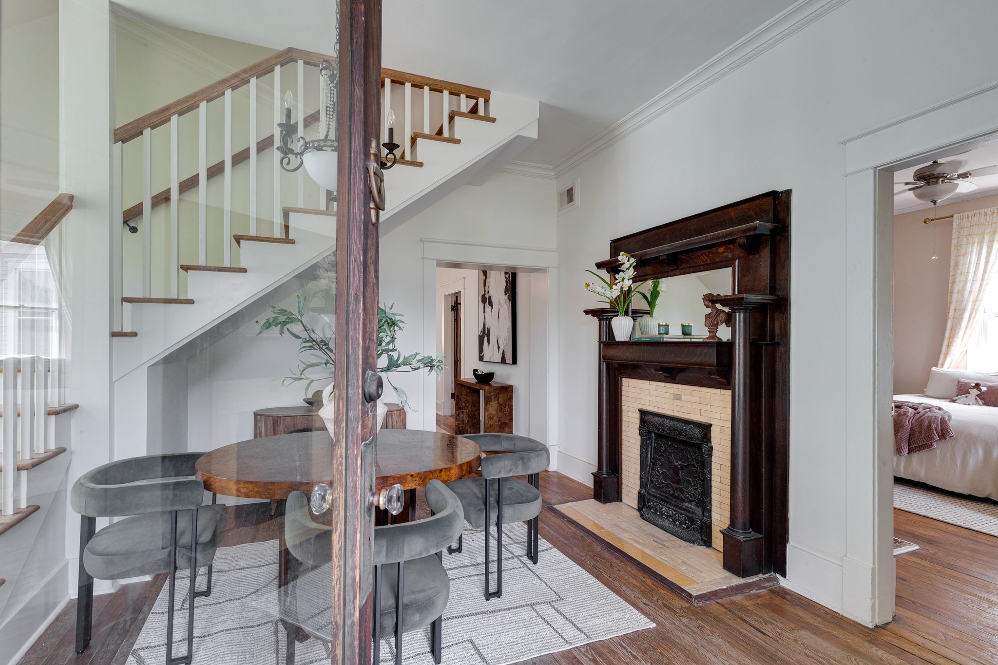 1111 Calvin Ave