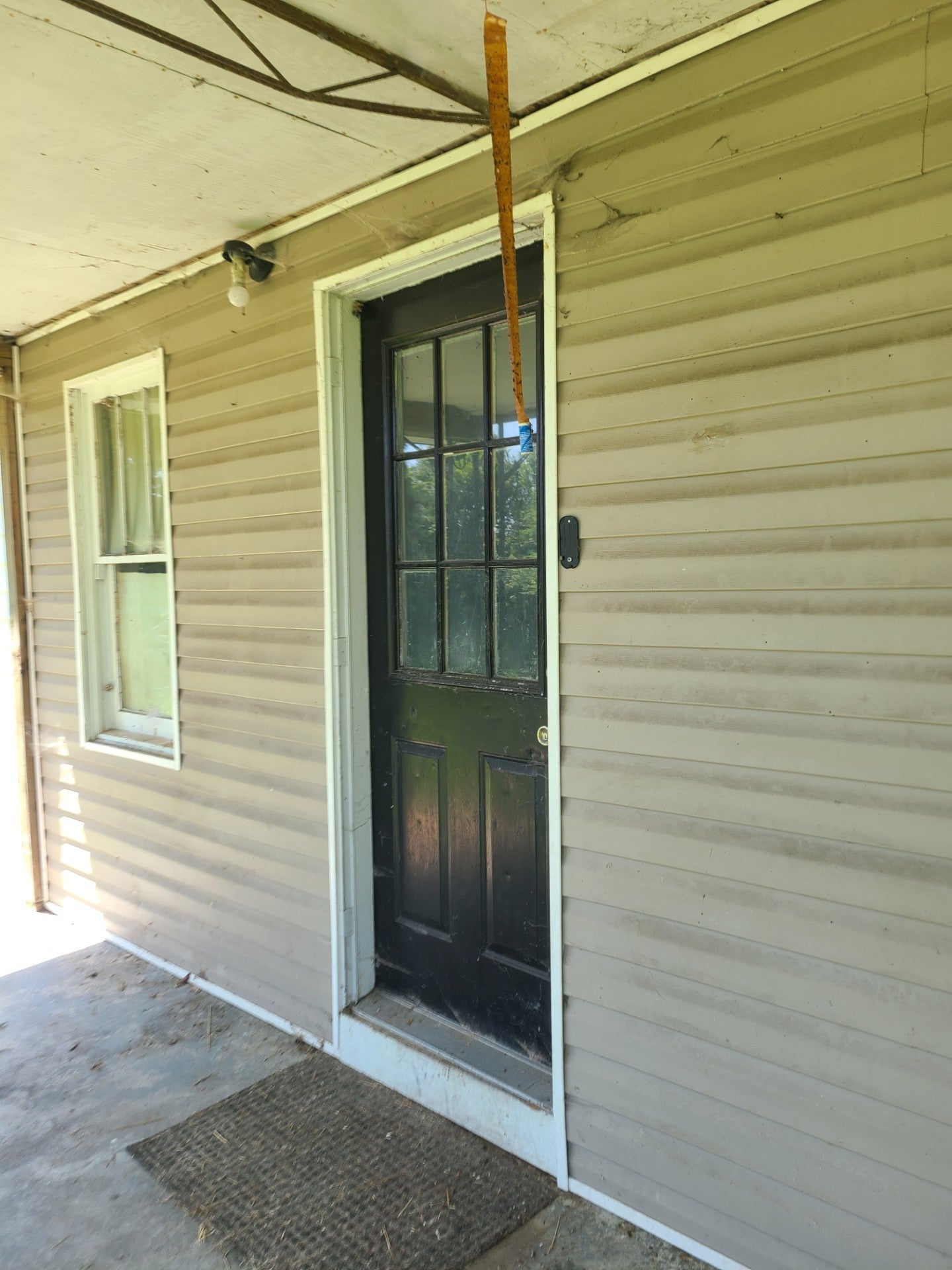 648 Hunt Road SE