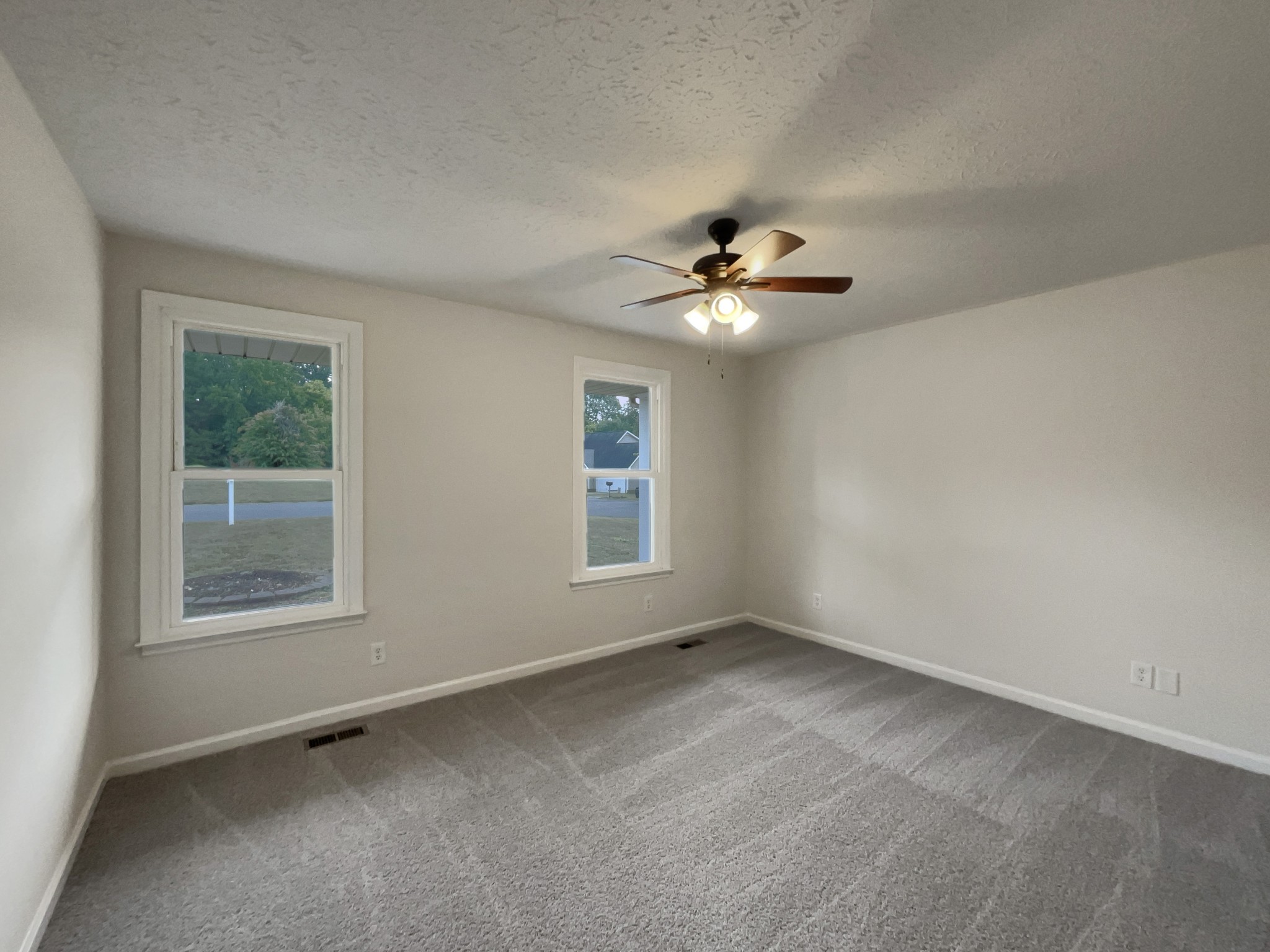 204 Melodie Dr