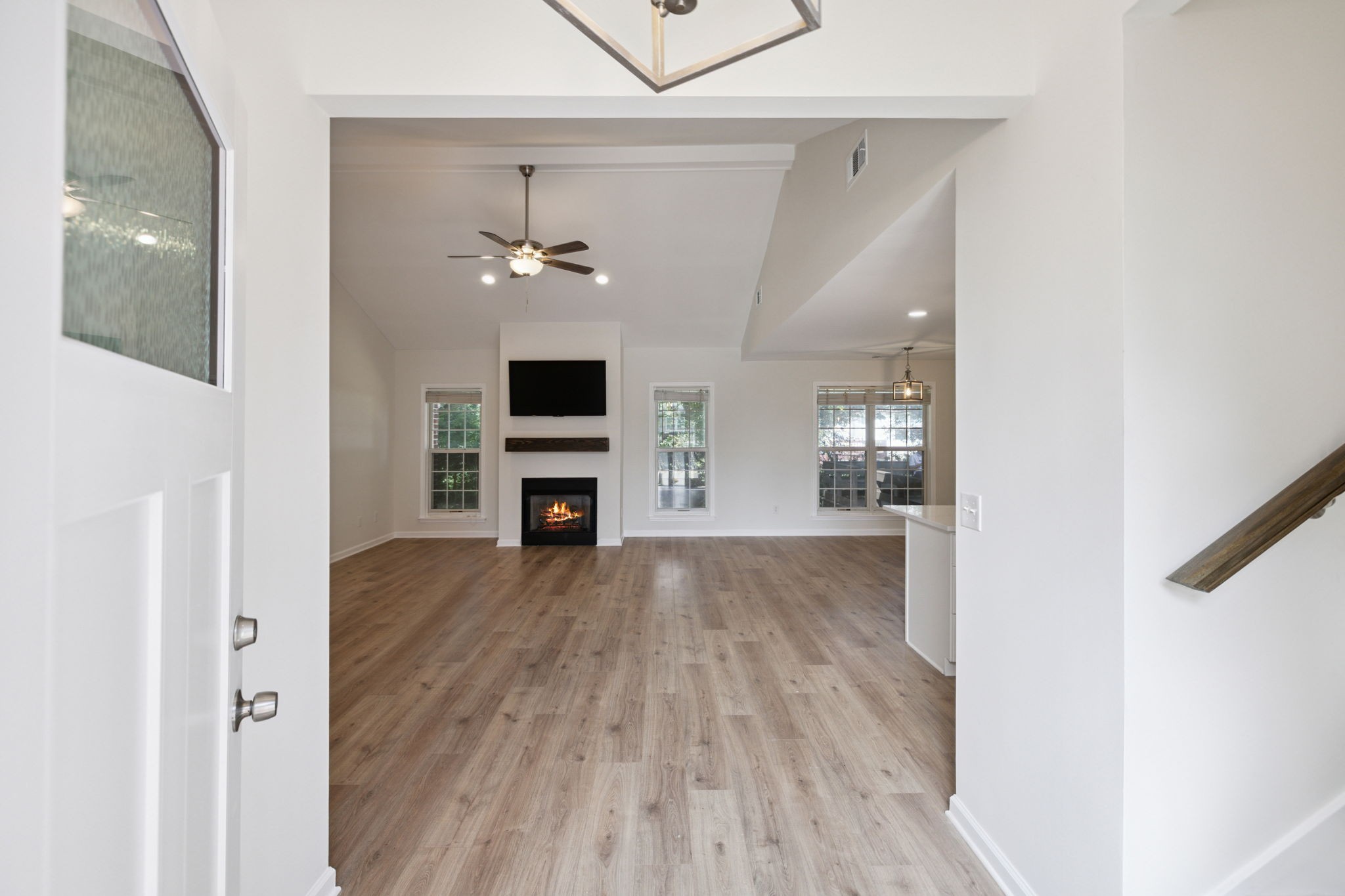 370 Calumet Trce