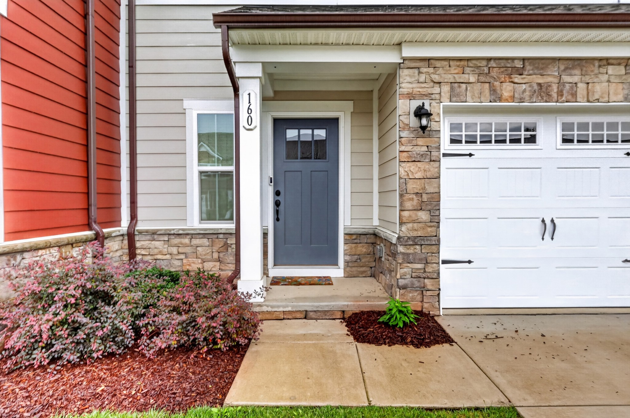 160 Primrose Ln