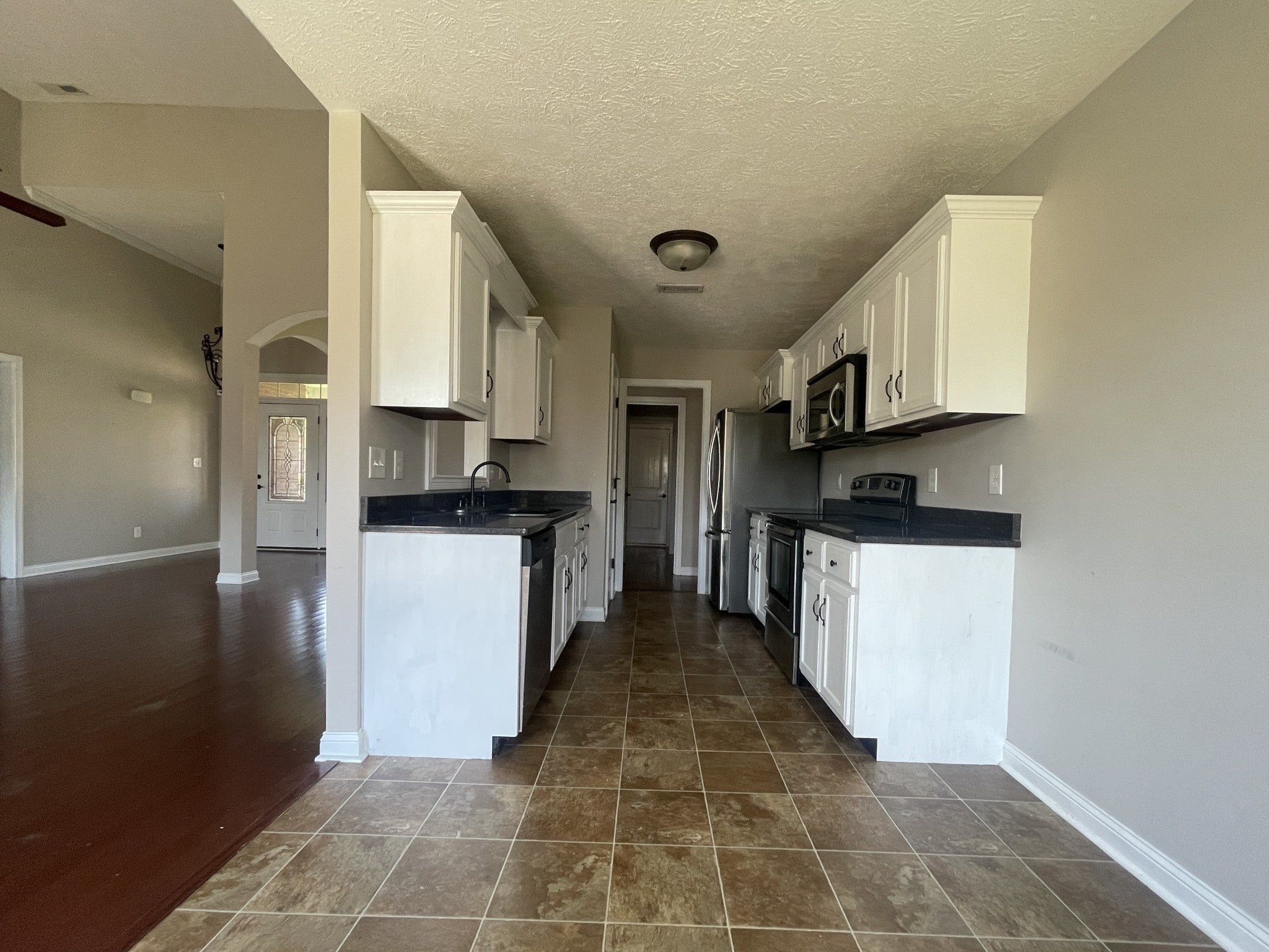 724 Cavalier Dr