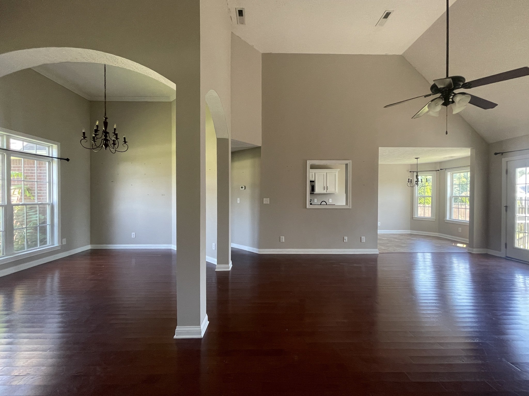 724 Cavalier Dr