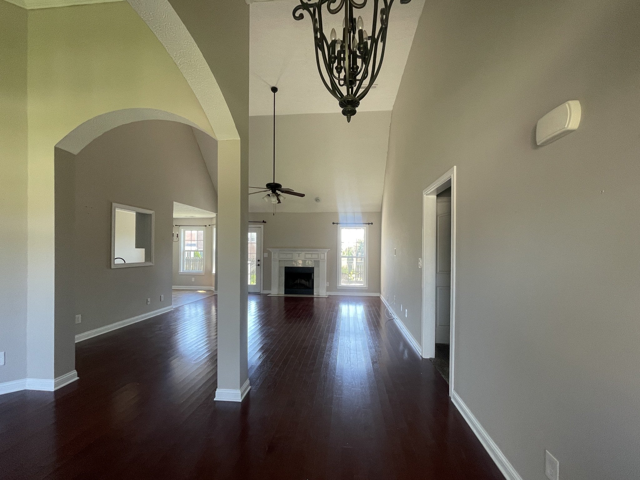 724 Cavalier Dr
