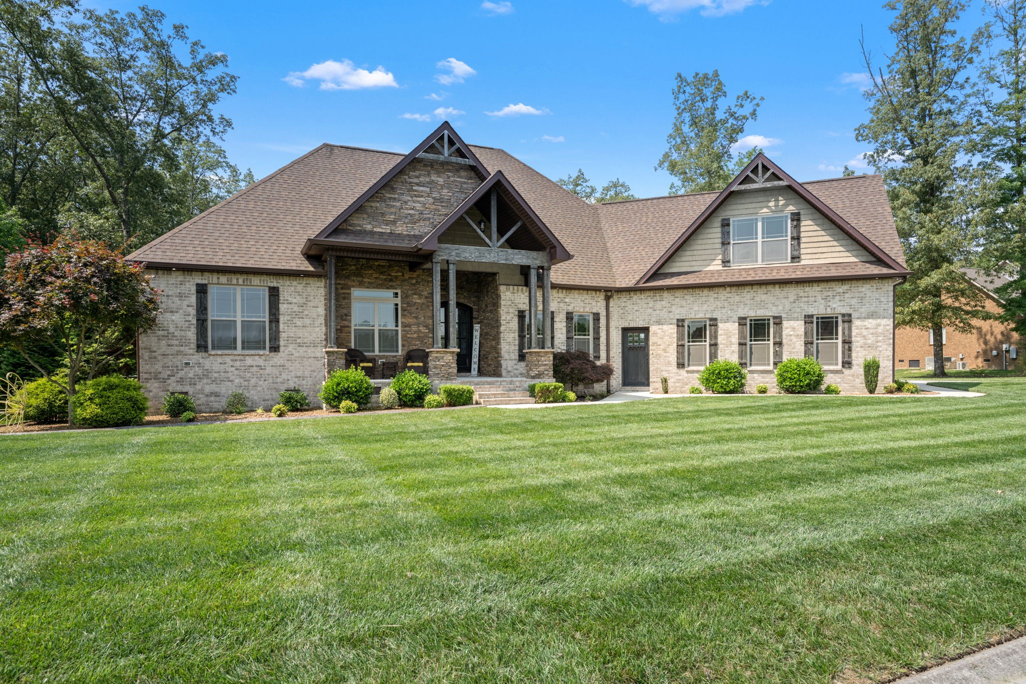 89 Shadow Mist Ln