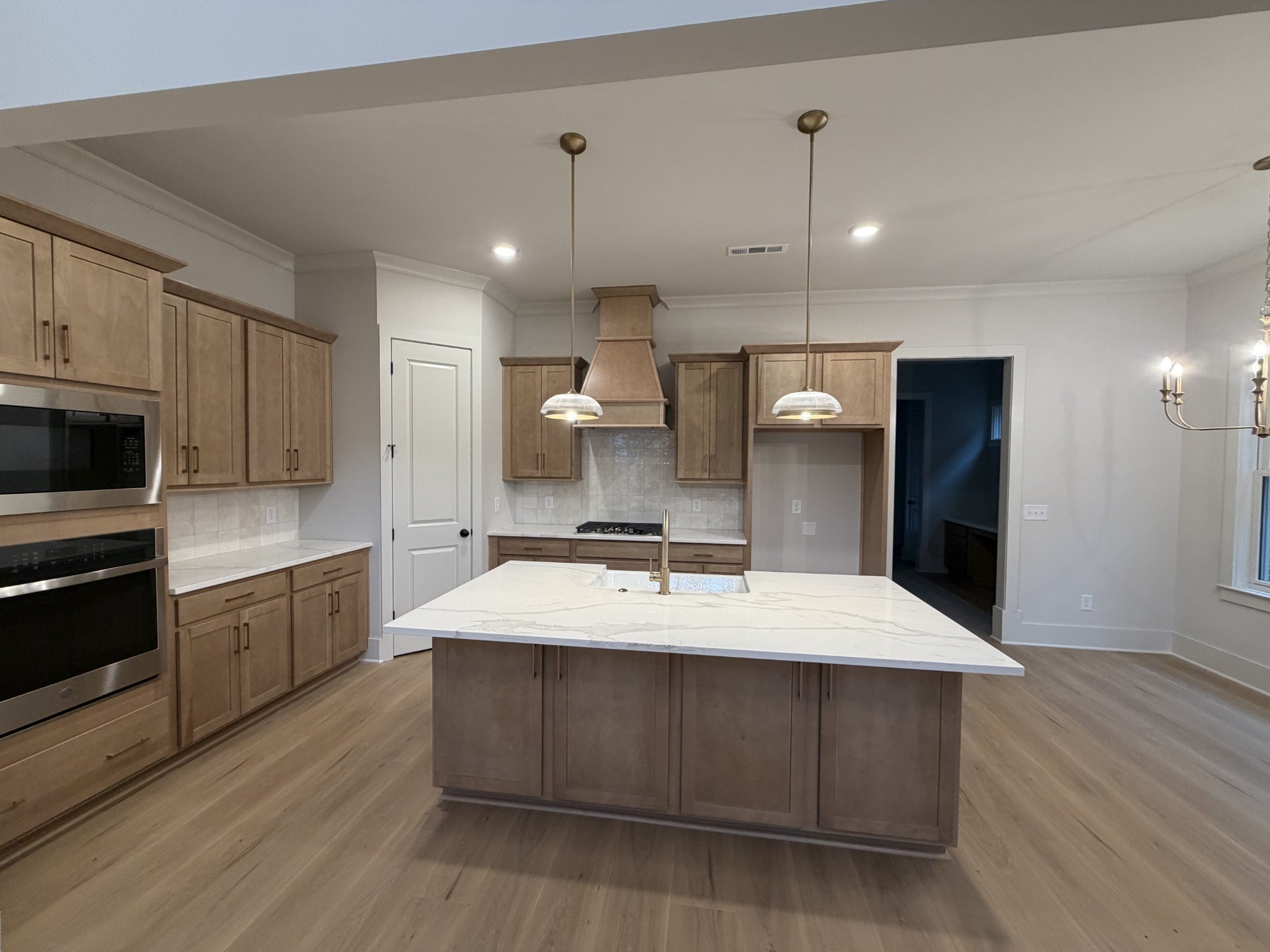 2549 Buckner Lane