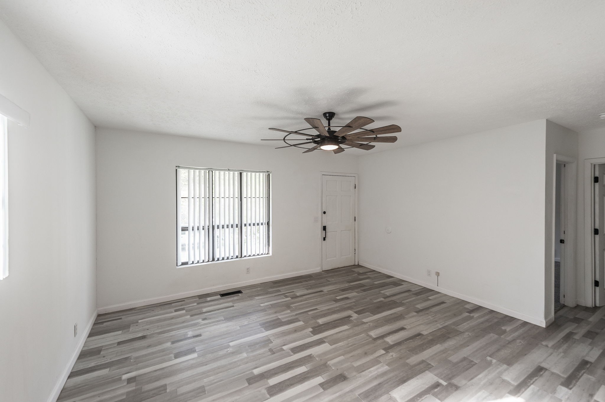 3365 Pleasant Valley Rd