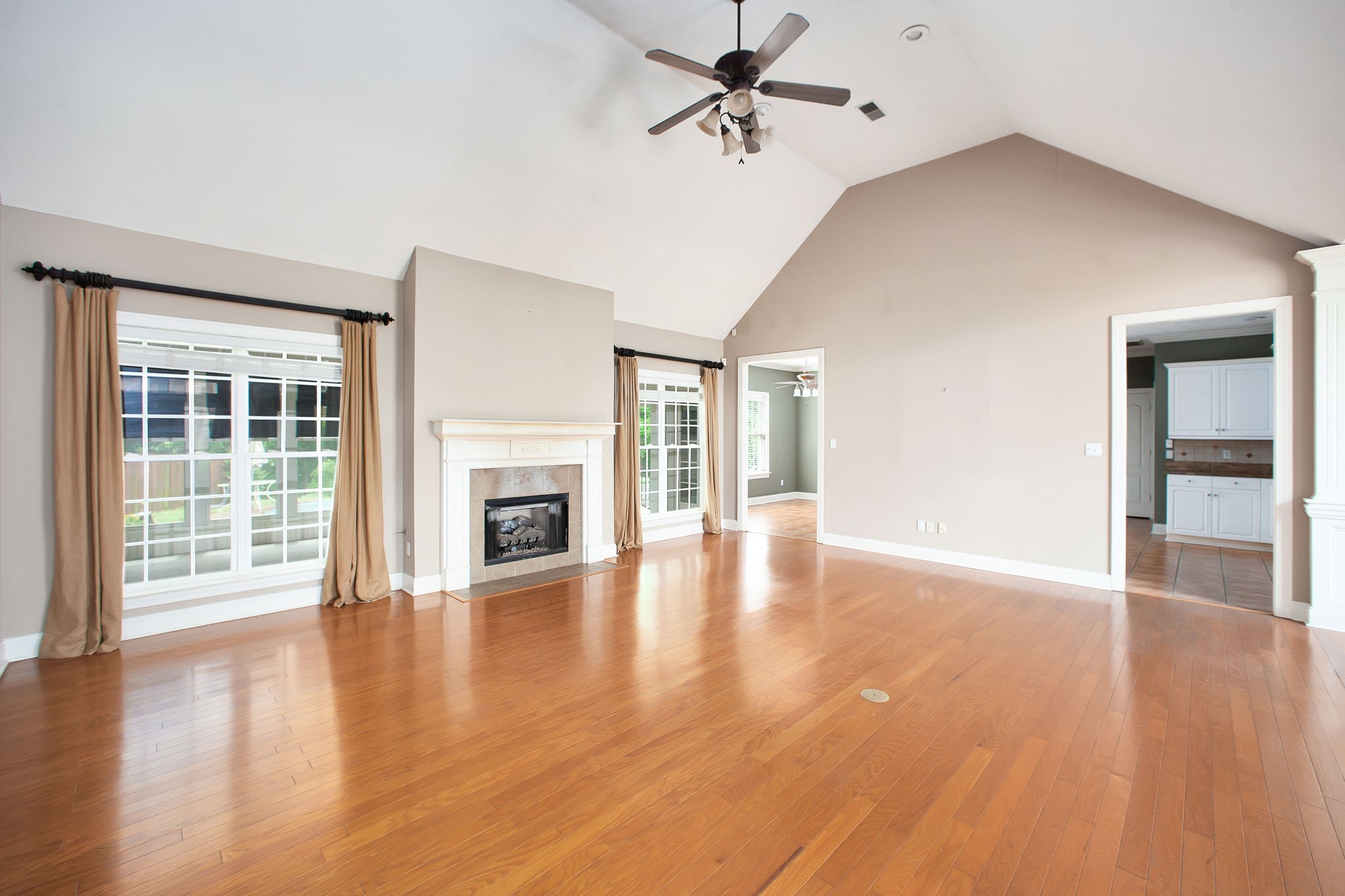 14 Brookhollow Cv
