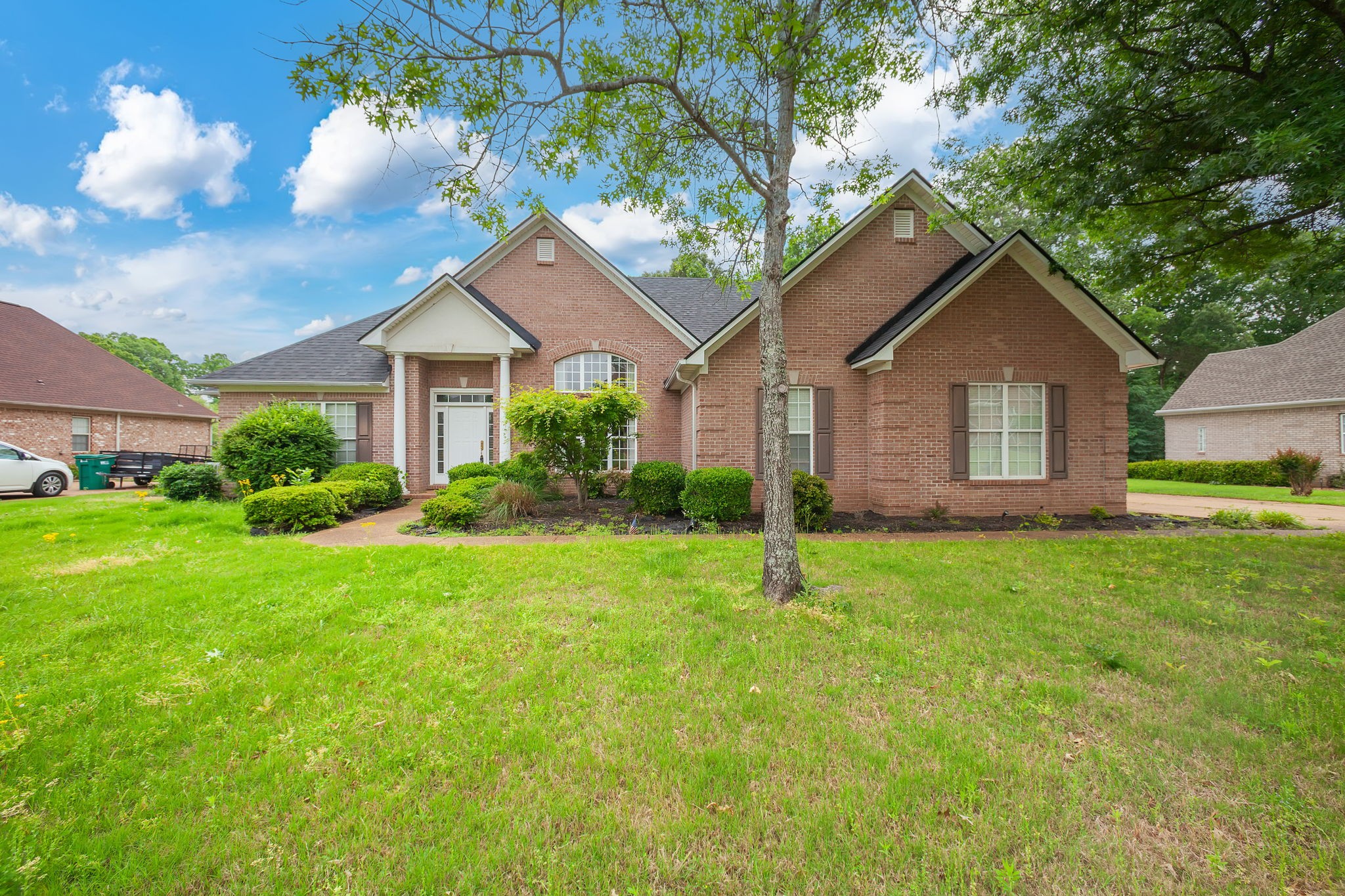 14 Brookhollow Cv