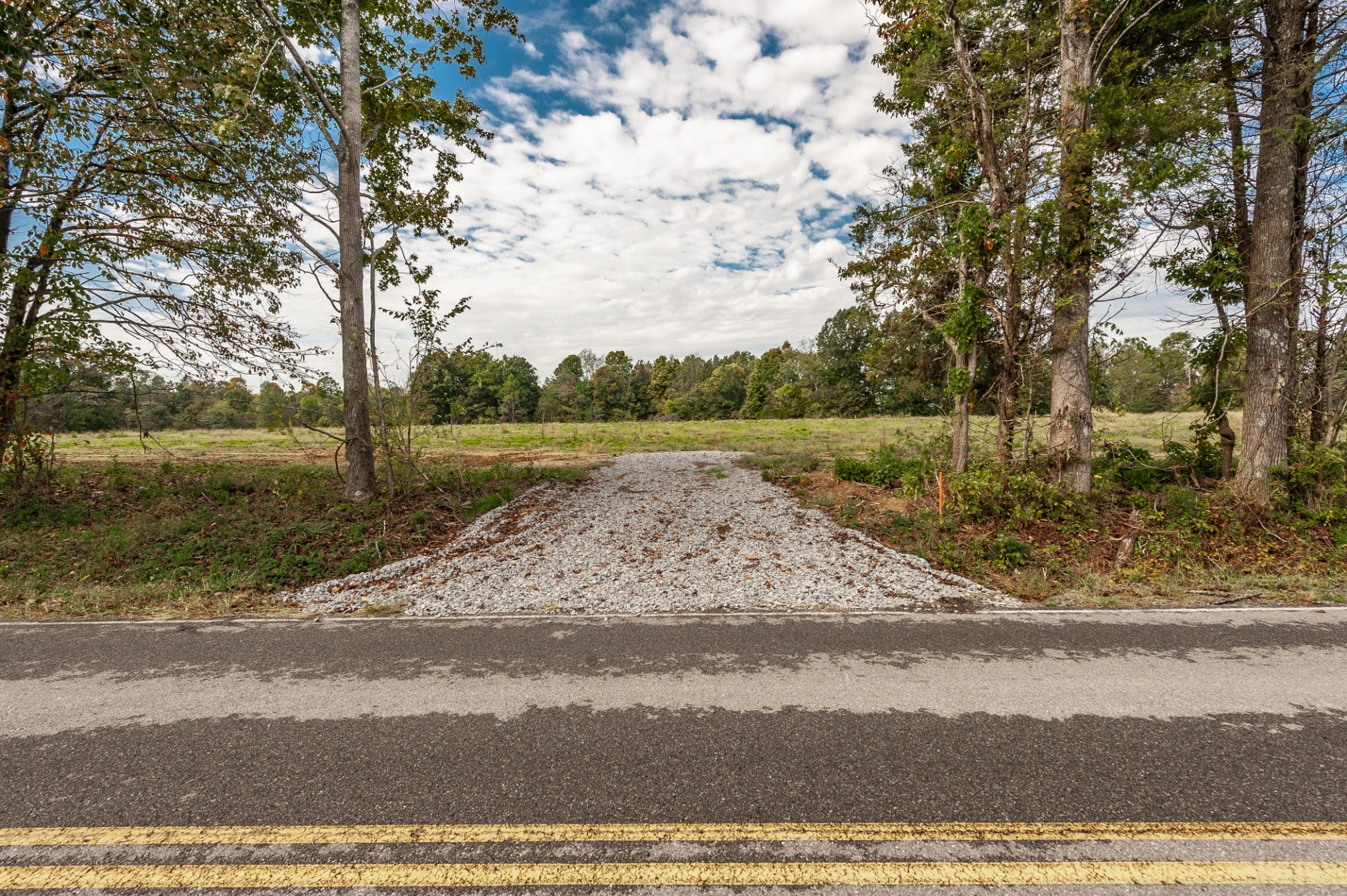 585 Highland Rd