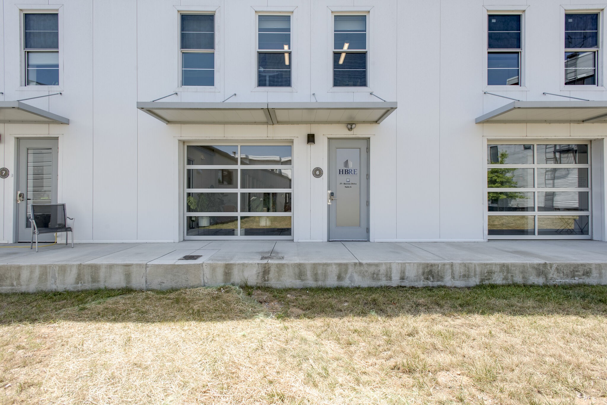 370 Herron Dr, Suite 6