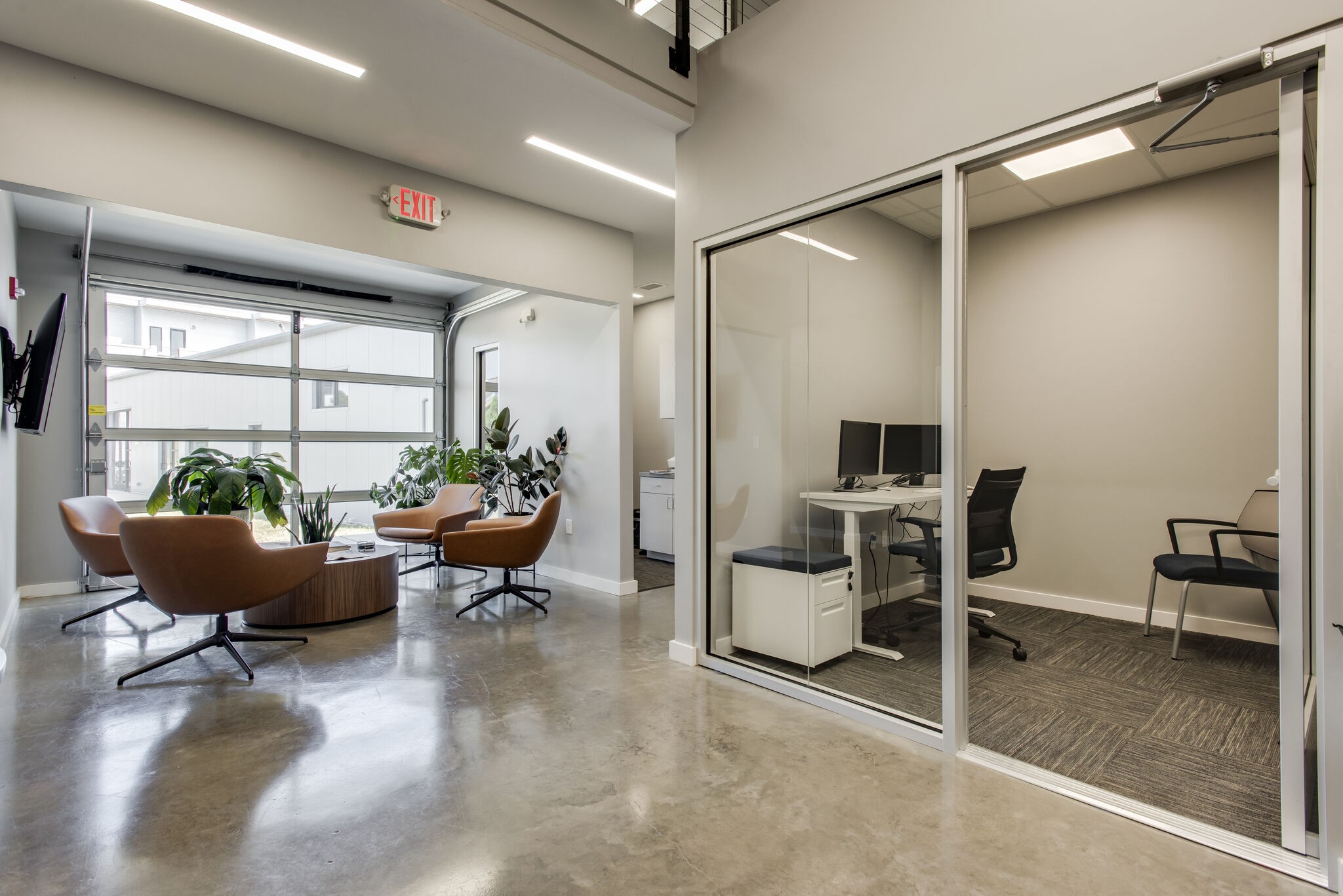 370 Herron Dr, Suite 6