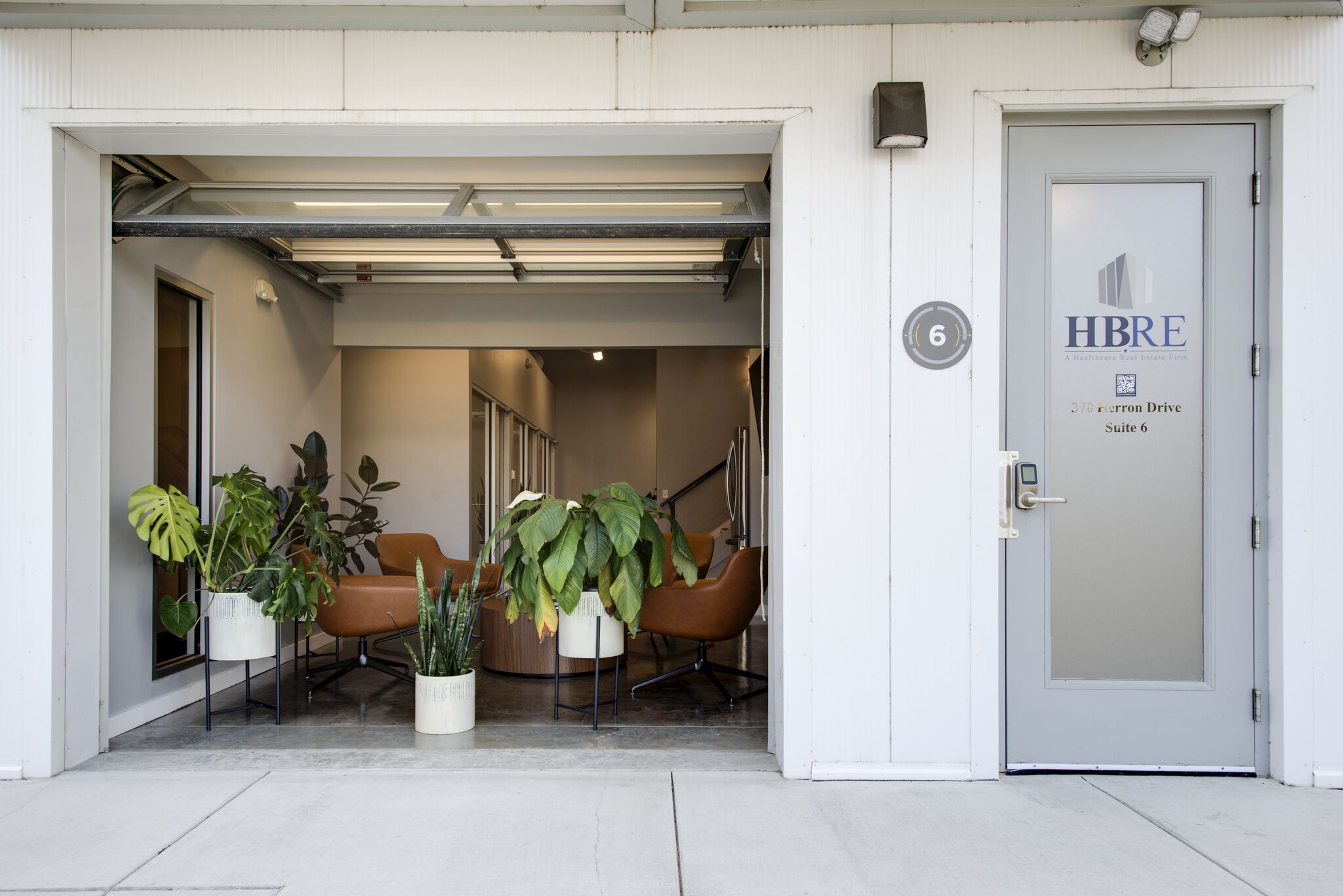 370 Herron Dr, Suite 6