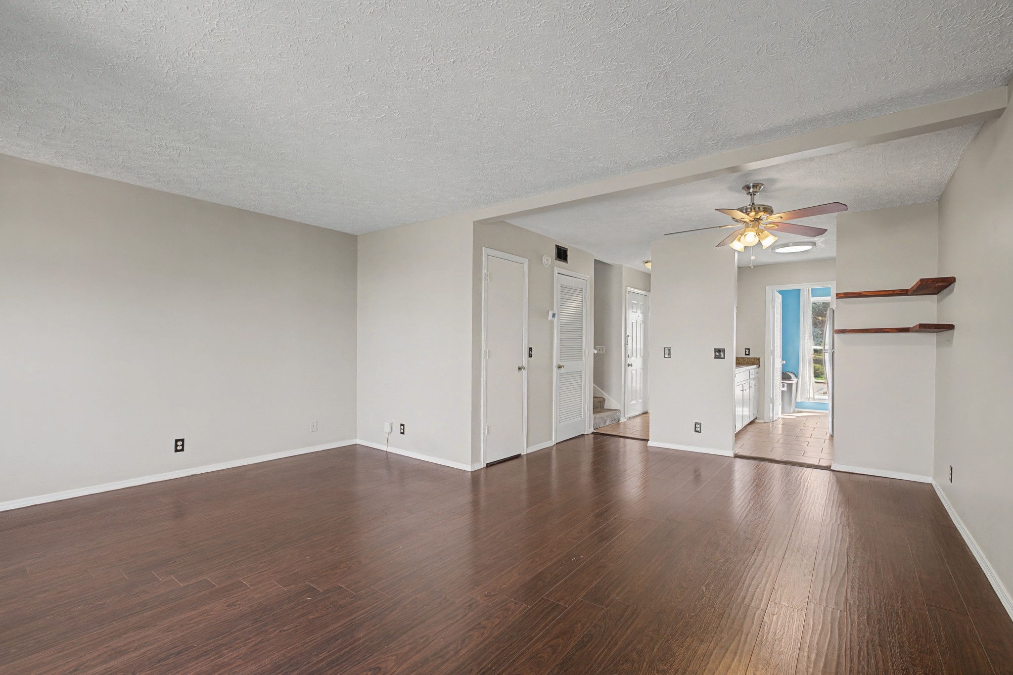 4316 Baton Rouge Dr