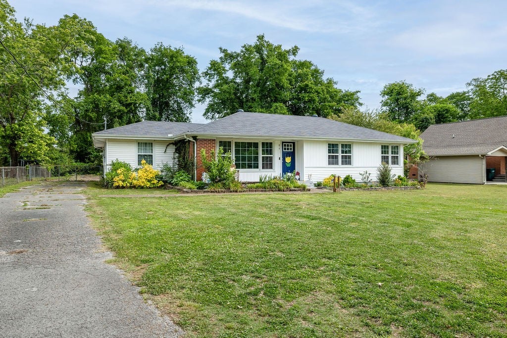 814 Rackley Dr