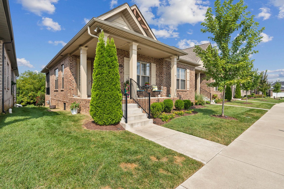 1140 Cavaletti Cir W
