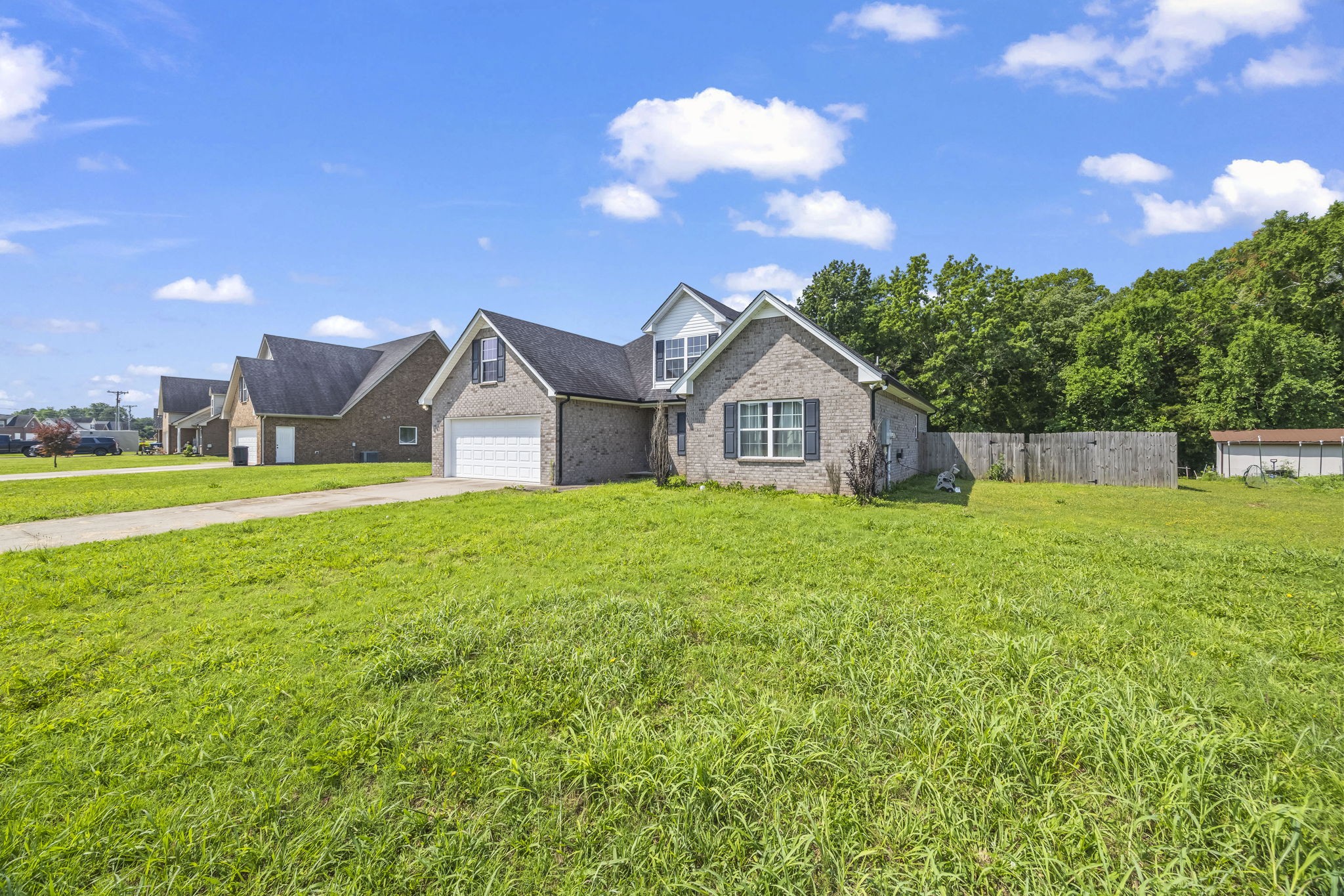 2427 Auldridge Dr