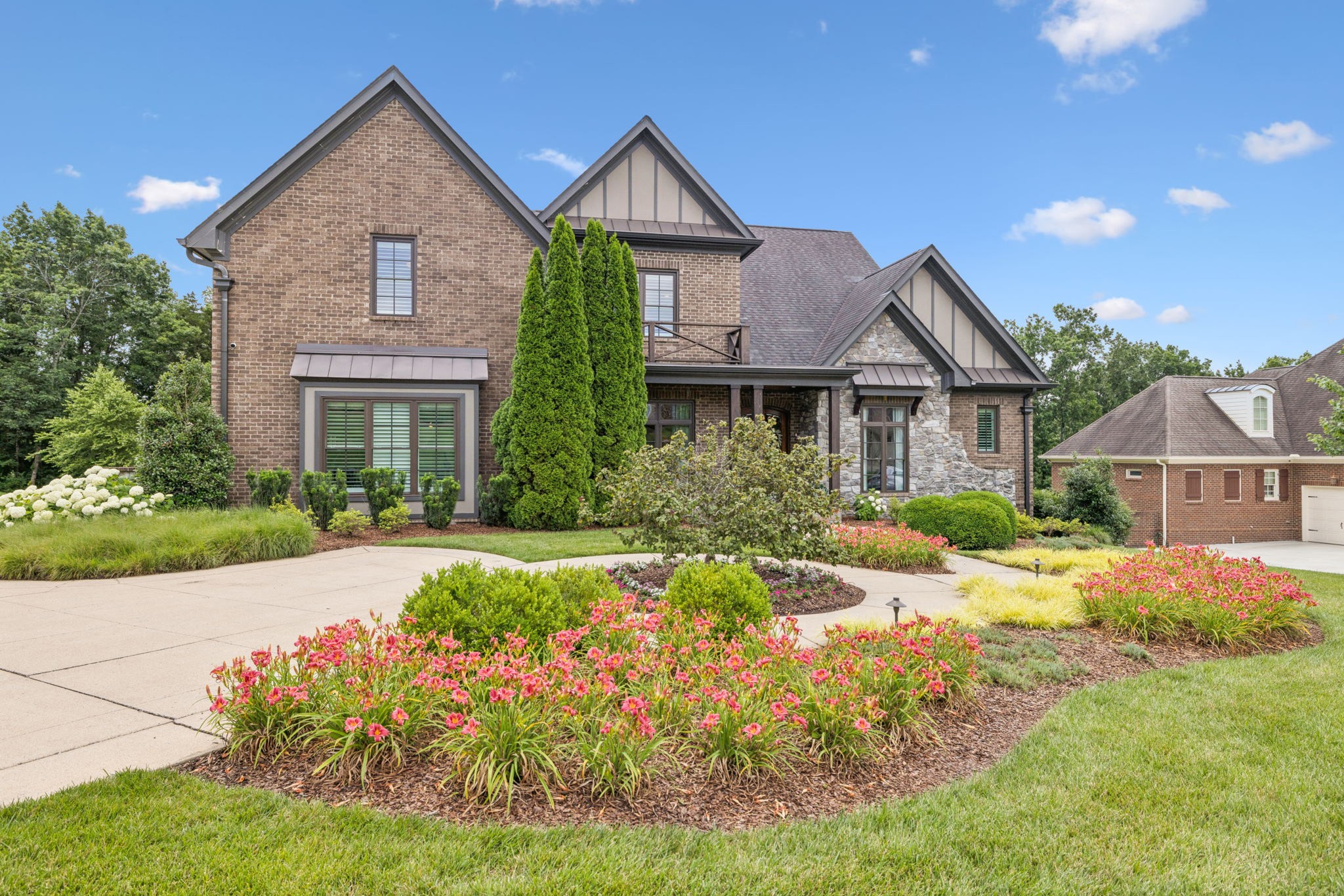 1738 Fontanella Dr