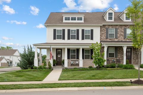359 Hammock Ln N Spring Hill TN 37174