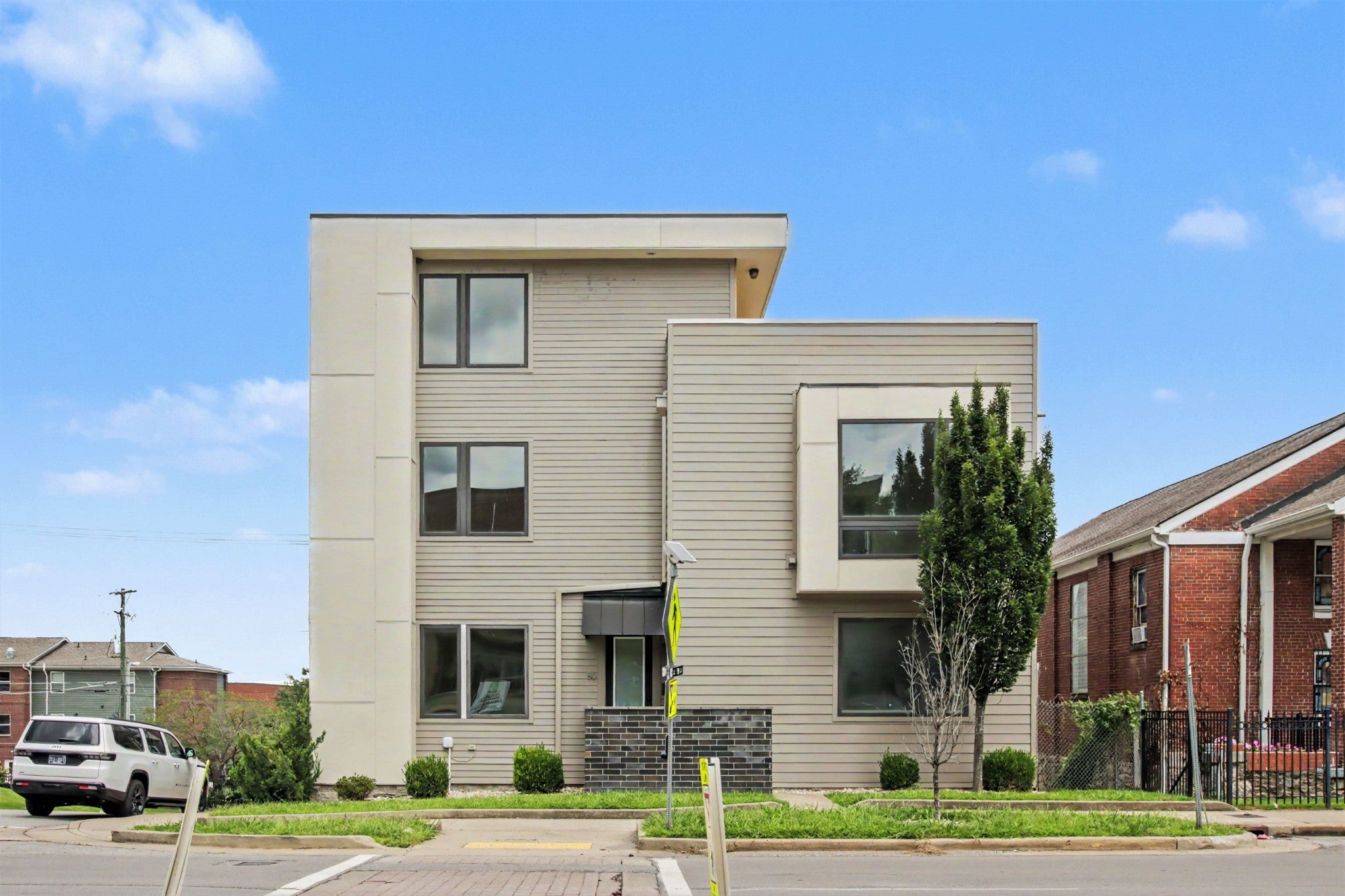 801 Main St 801