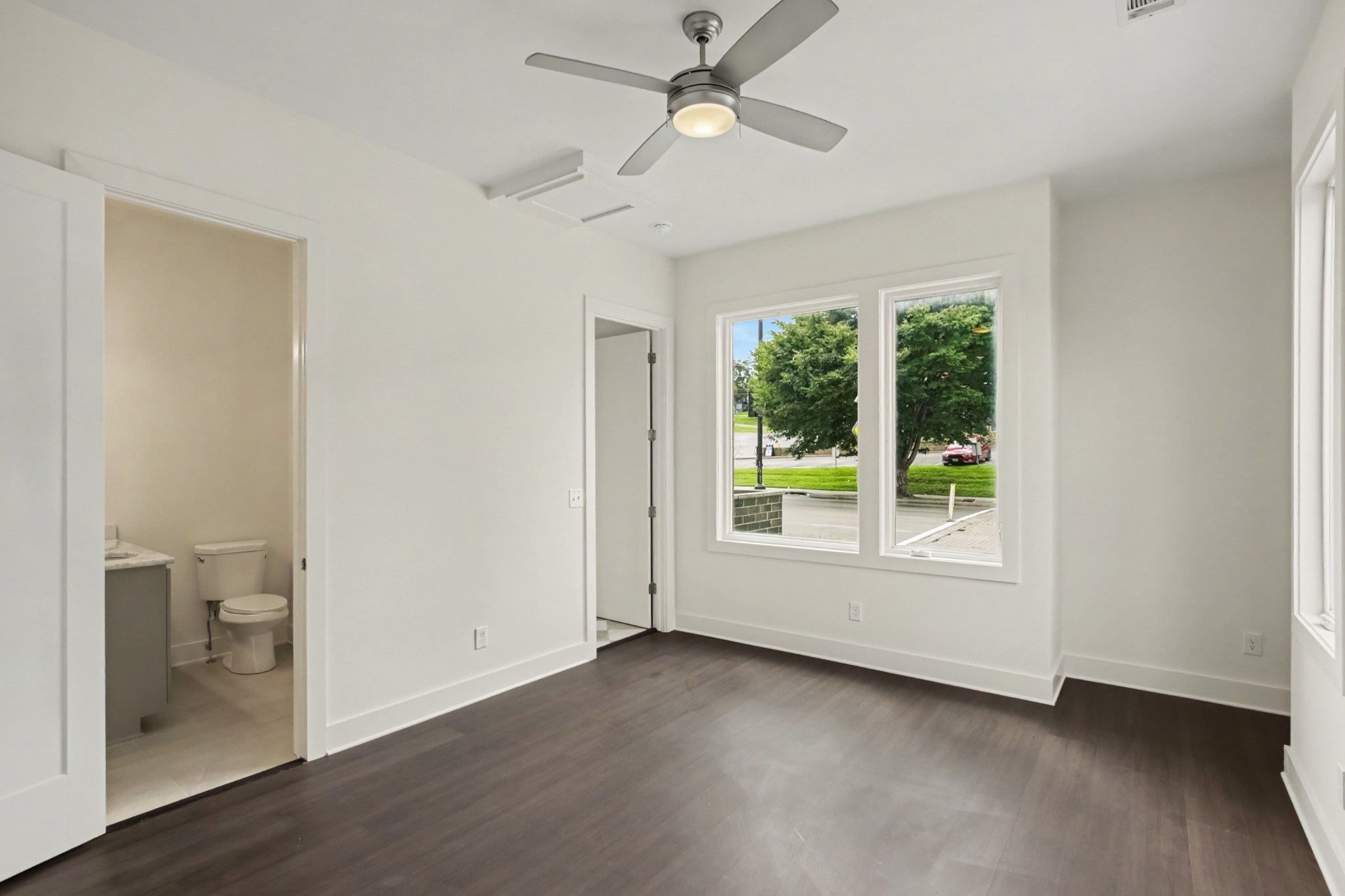 801 Main St 801