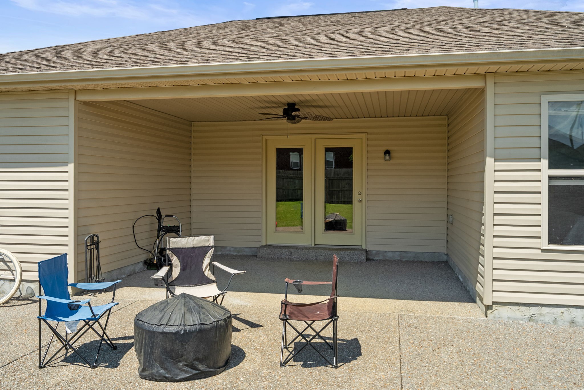 225 Leah Ct