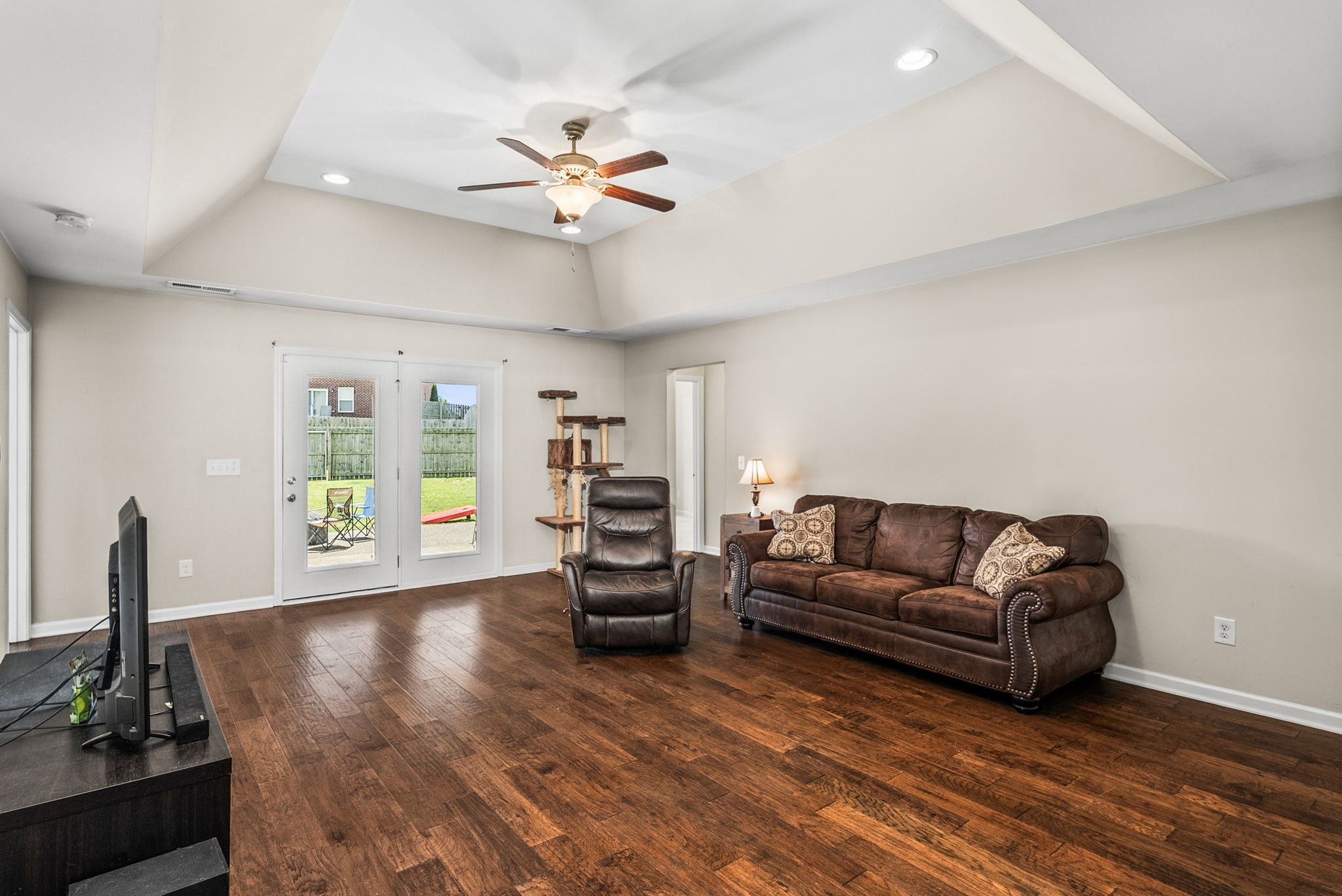 225 Leah Ct