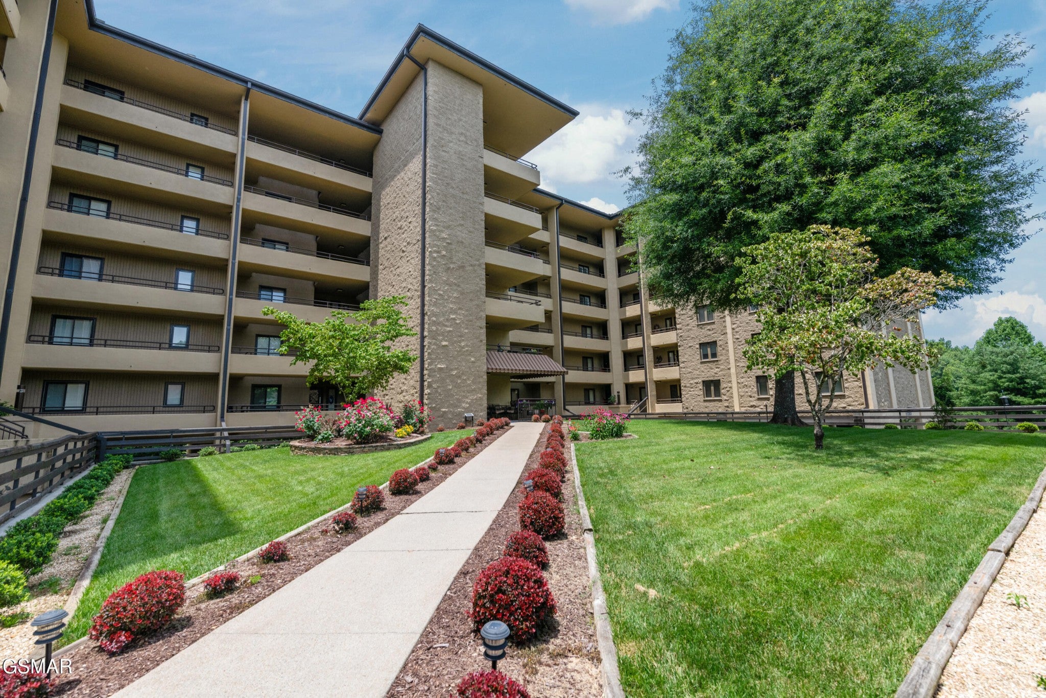 1704 Hidden Hills Road 108