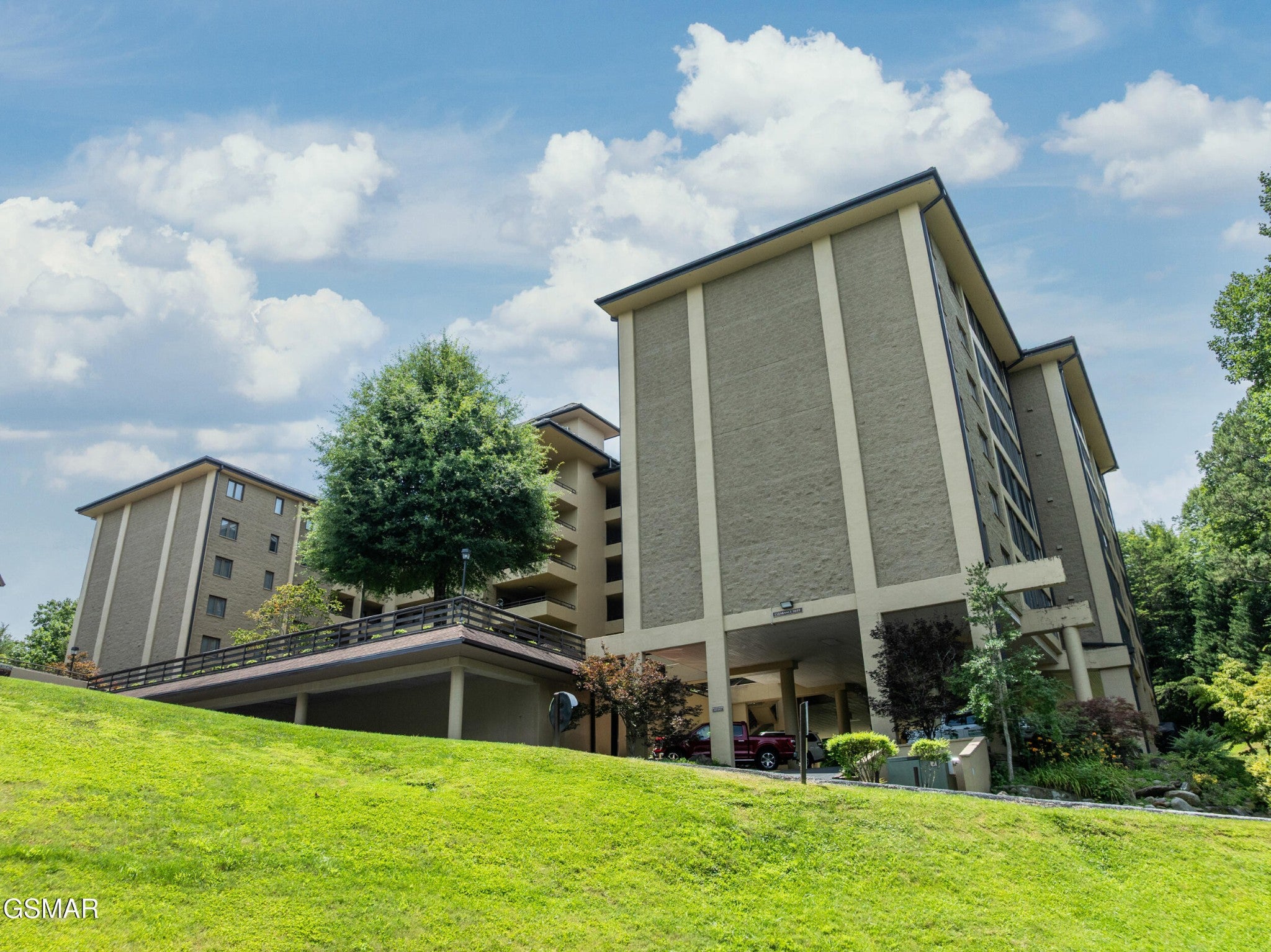 1704 Hidden Hills Road 108
