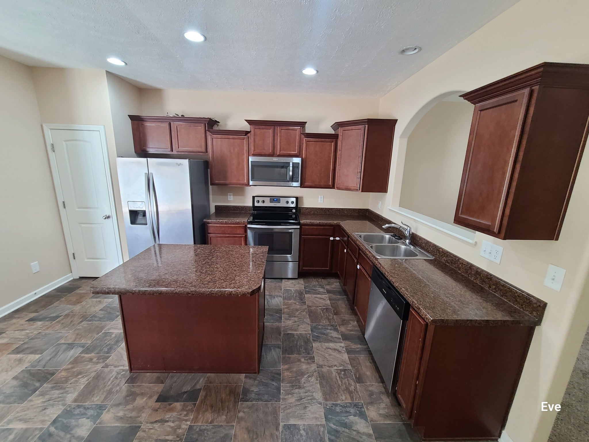 813 Harvest Grove Dr