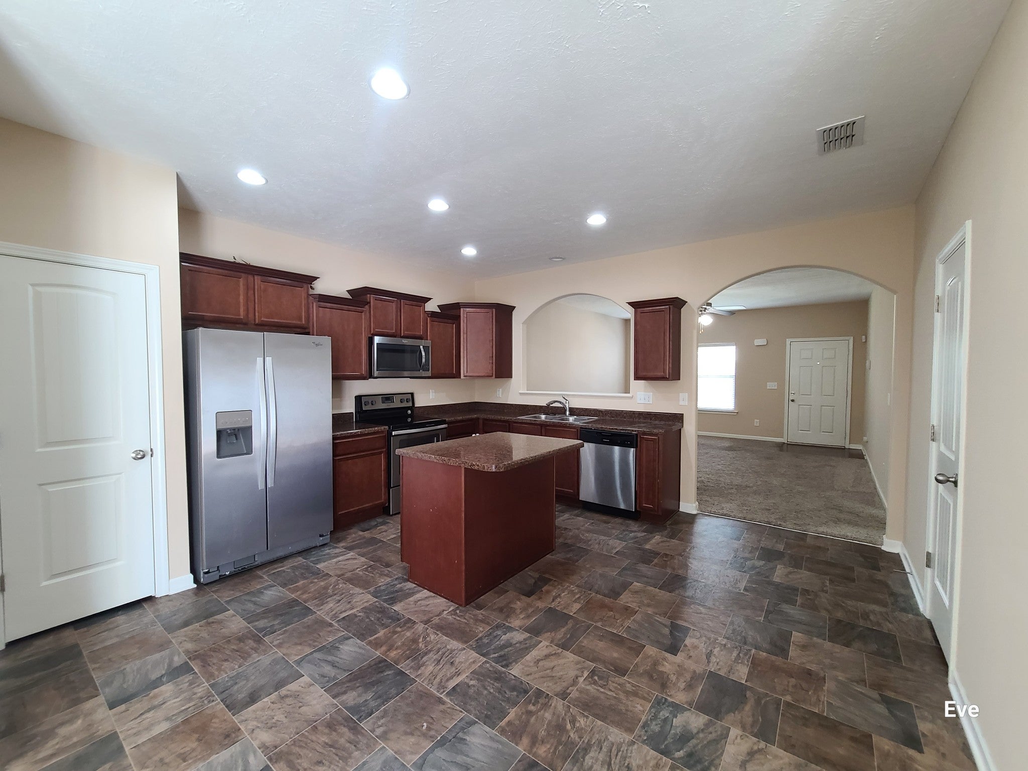 813 Harvest Grove Dr