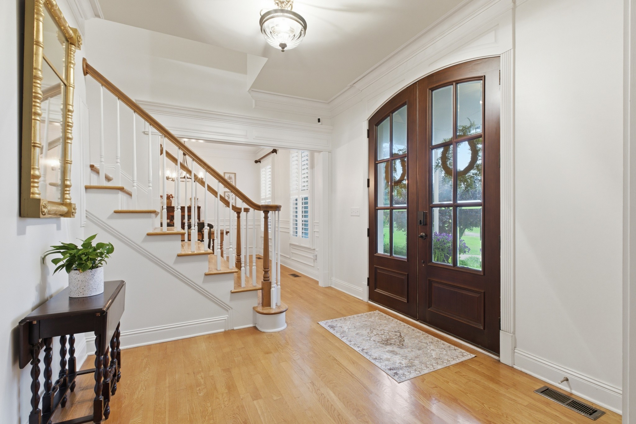 2240 Oakleaf Dr