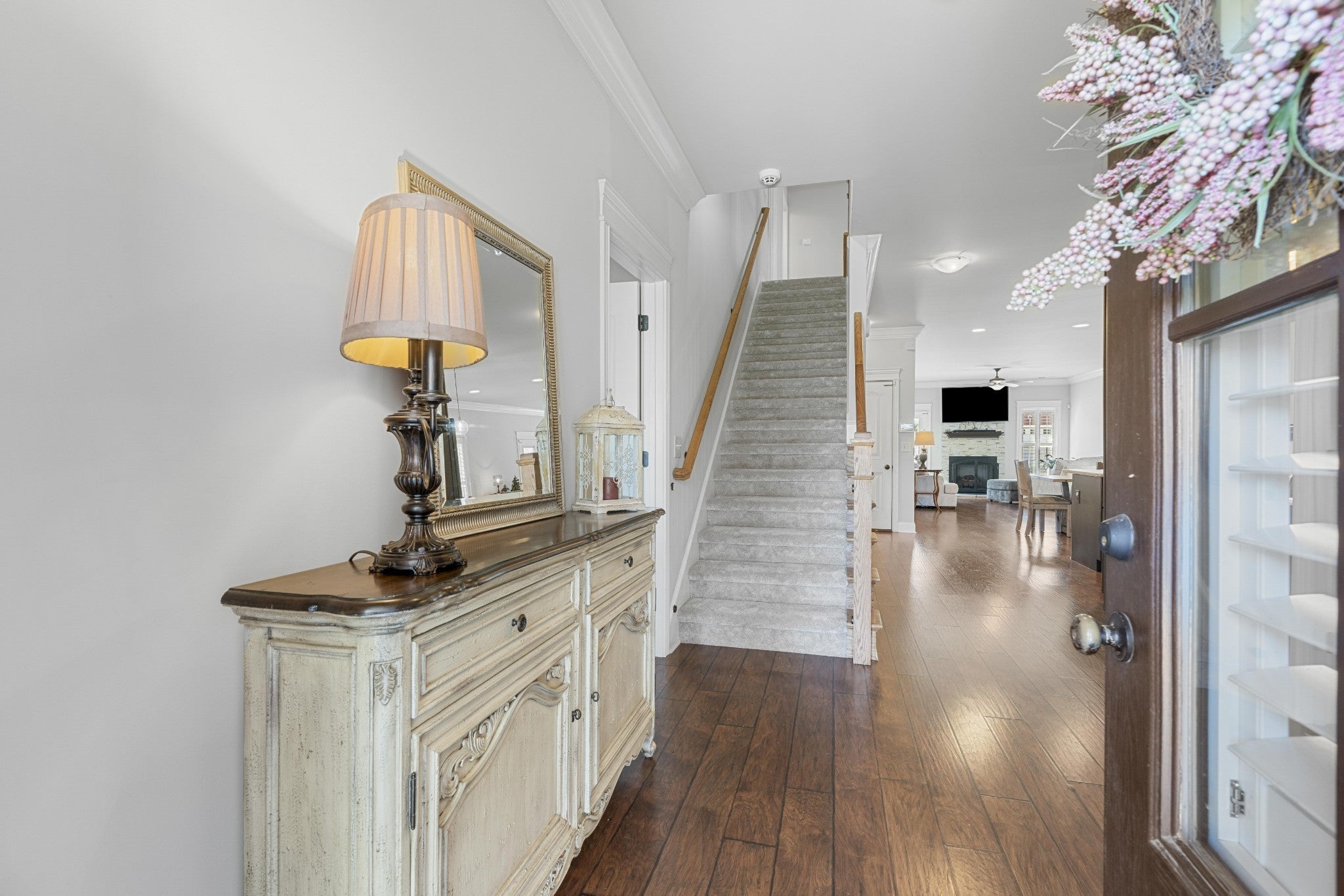 214 Whitman Aly