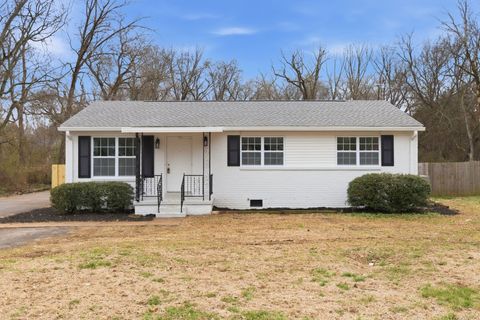 1806 Fern Dr Murfreesboro TN 37130