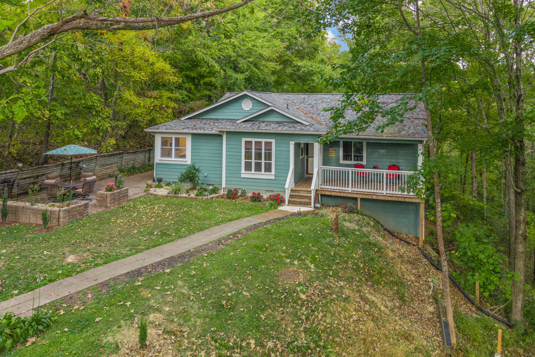 1037 Boston Hollow Rd